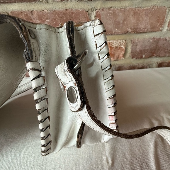 Beautiful Patricia Nash Crossbody - Picture 11 of 14